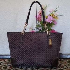 coach  Madison Op Art Needlepoint East/West Tote